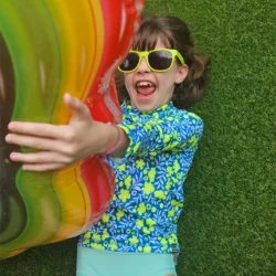 Remera UV Wild Flowers mangas largas